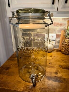 Old-Fashioned Clear Glass Beverage Dispenser with Wooden Handle